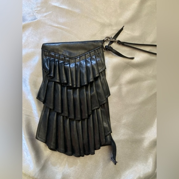 Alice + Olivia Handbags - Alice & Olivia x Payless , black faux leather clutch & removable wristlet .